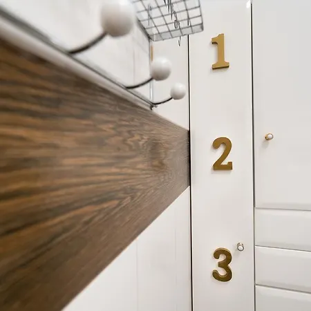 Ph In Apartament *